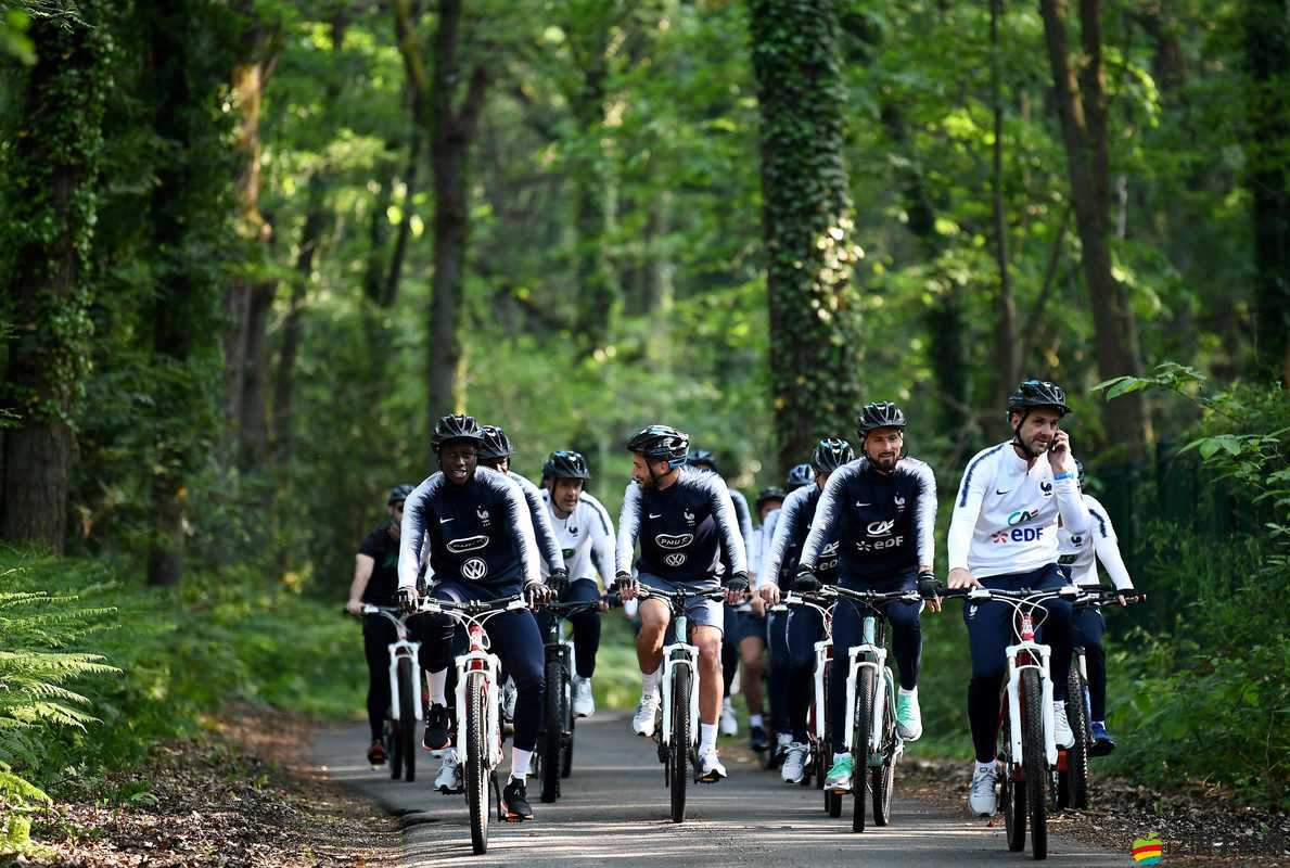 職業(yè)自行車隊經(jīng)理2014，專為低配玩家打造的極致騎行模擬盛宴