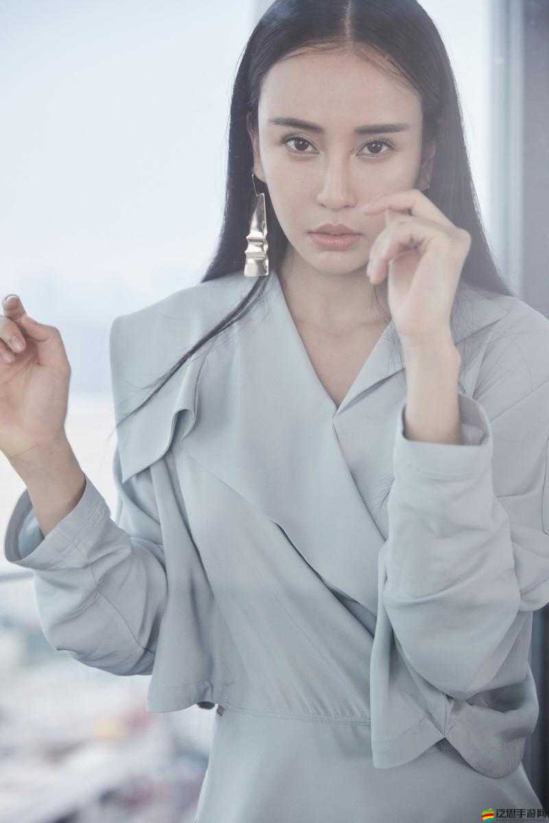 西西久久人體藝術攝影：展現獨特藝術魅力與審美價值