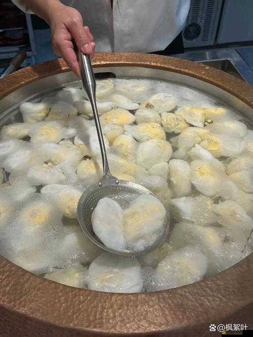 已經四個雞蛋了不能再塞了但還有其他物品要放怎么辦