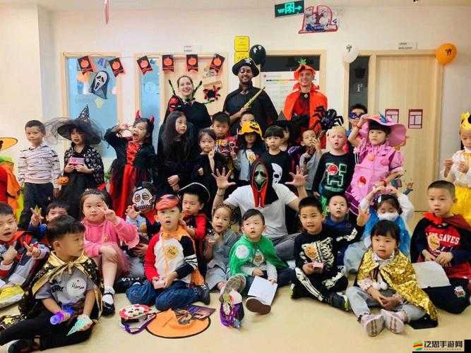 萬圣節(jié)大作戰(zhàn)，踏上解鎖神秘套裝圖鑒、探索奇幻世界的冒險之旅