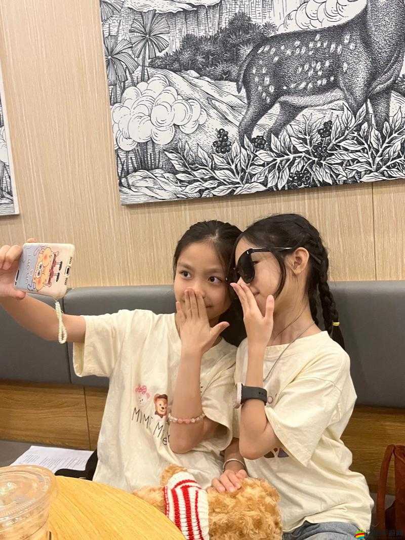 12 歲小學生邀請他人打撲克引關注