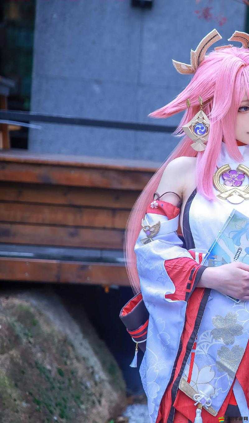 八重神子裸妝跳舞：展現(xiàn)極致魅力與優(yōu)雅身姿的夢幻之舞
