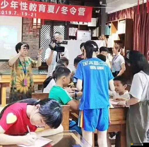 11 位小男孩 Gay 自慰并脫褲子，引發熱議