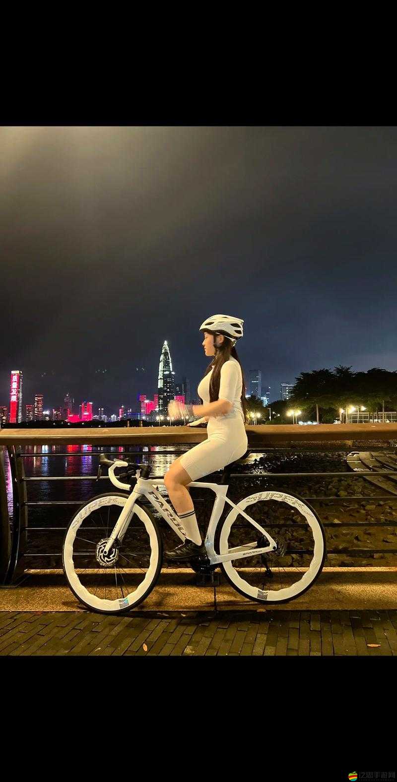 一前一后三人騎自行車之歡樂騎行之旅與難忘記憶