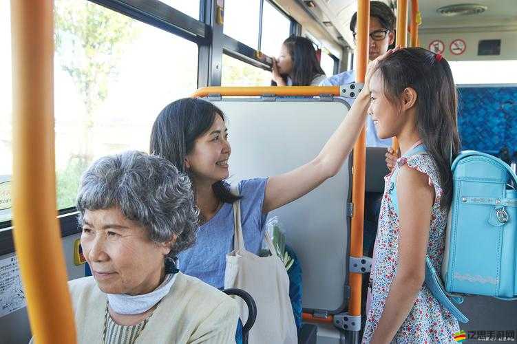 公交車上令人震驚的捏奶做受相關視頻披露