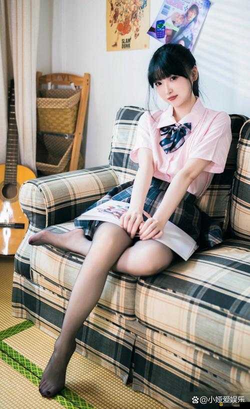 制服絲襪下的校園春色別樣風情與魅力
