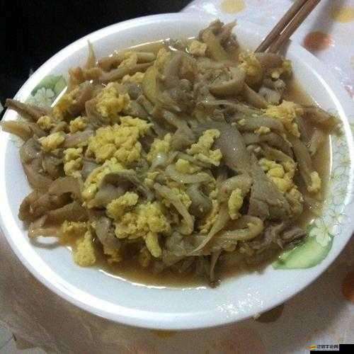 黑暗料理王獨創，探索雞蛋與蘑菇的完美融合，清蒸鮮蛋羹做法揭秘