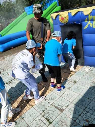 花褲衩如何在闖關(guān)逃生游戲中，展開(kāi)這場(chǎng)別開(kāi)生面的冒險(xiǎn)之旅？