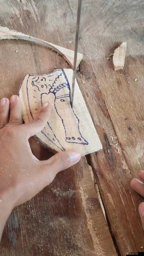 我鑿木頭技術超群，休閑解壓的木工削削樂，你能挑戰我的記錄嗎？