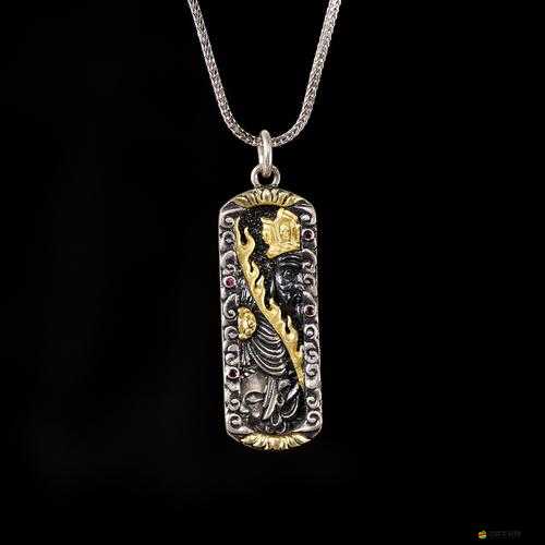 墮落泰坦首飾系列，獨特魅力與精湛工藝如何完美融合成疑？